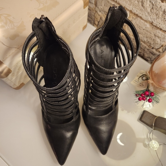 Aldo High Heels. Black, strappy leather. - Picture 3 of 6